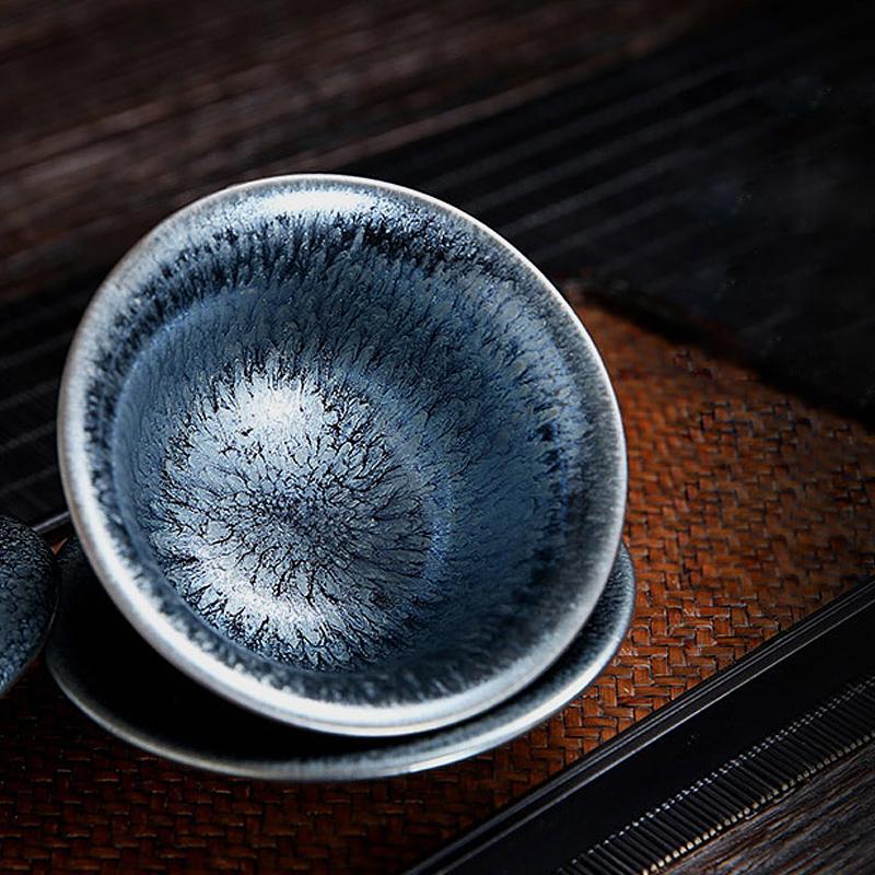 GEEK BAR-https://www.hot-toy.com/