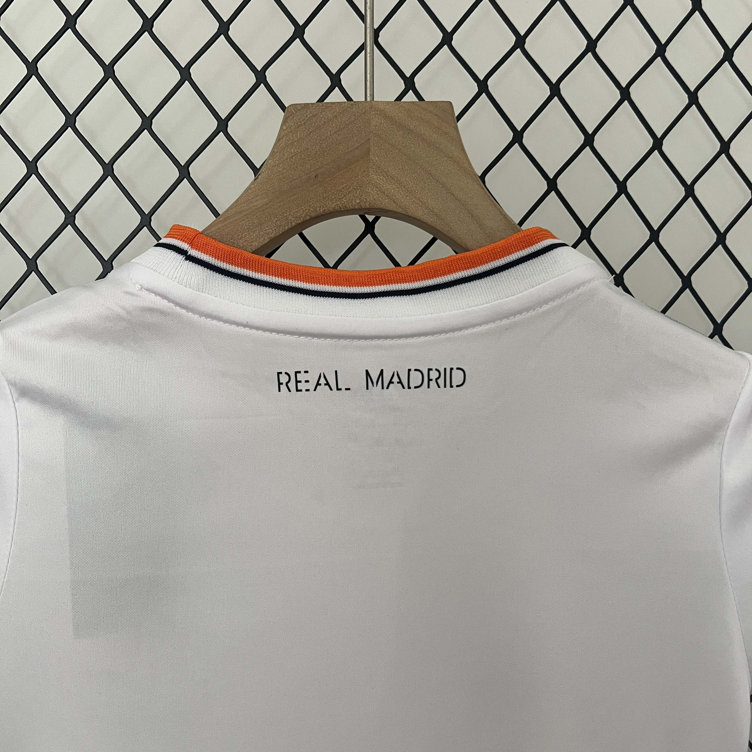 2013/2014 Retro Real Madrid Home Football Shirt 1:1 Thai Quality Kids Size:football jersey mysite: unitedjerseyfootball 邓江浪:football