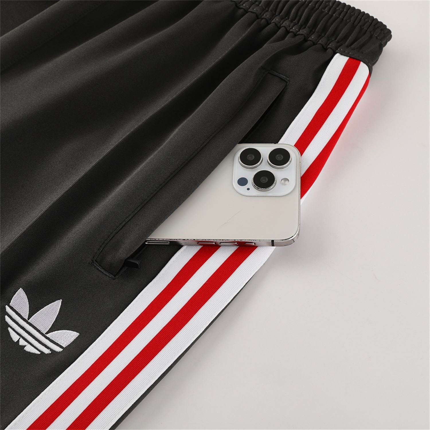 foot-Manchester United 24-25 Throwback Jacket Training Tracksuit - Red Jackets & Grey Pants