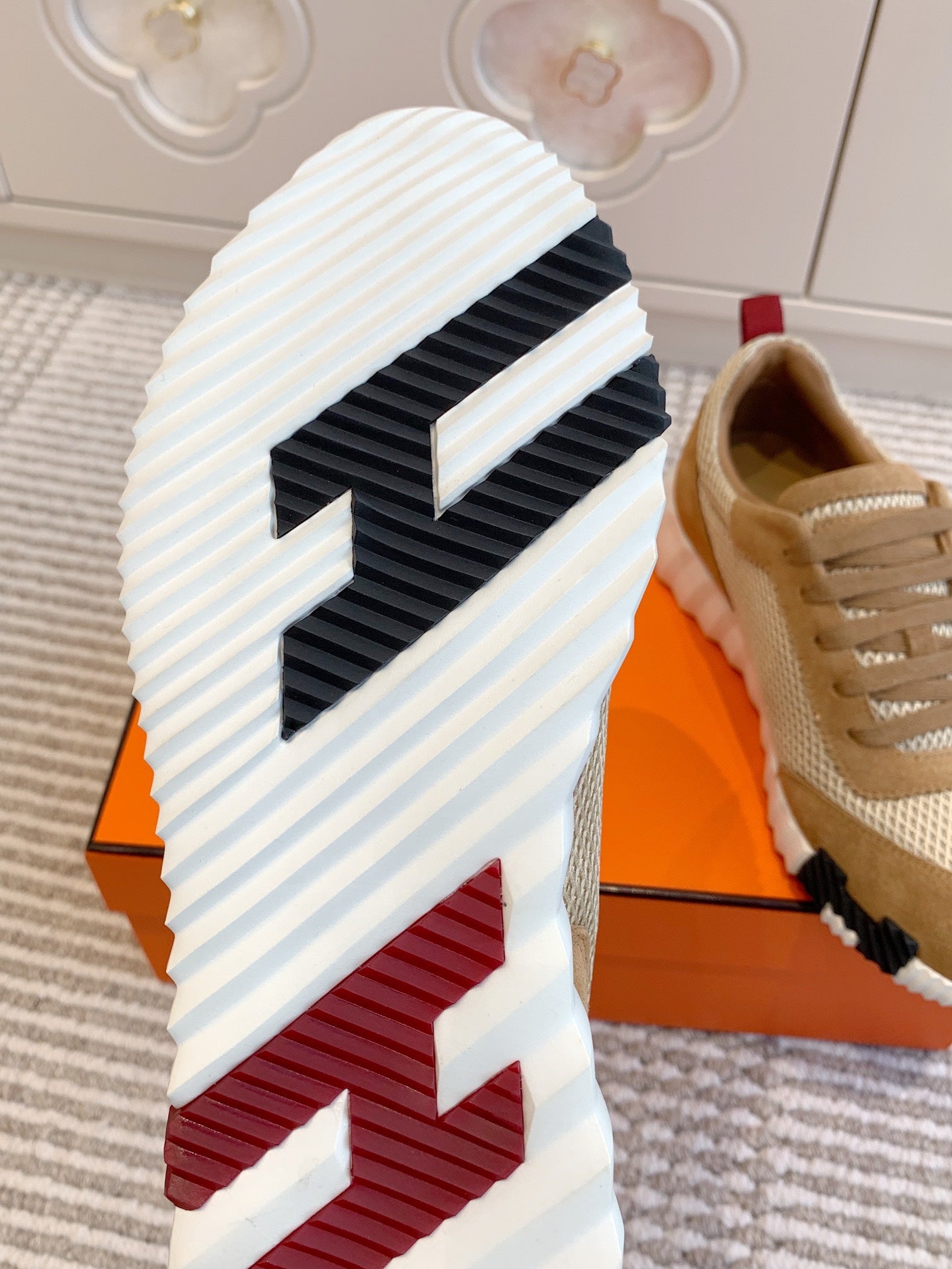 BOUNCING SNEAKER IN CIDER BROWN GRAPHIC MESH AND SUEDE、mysite、Cacoeks