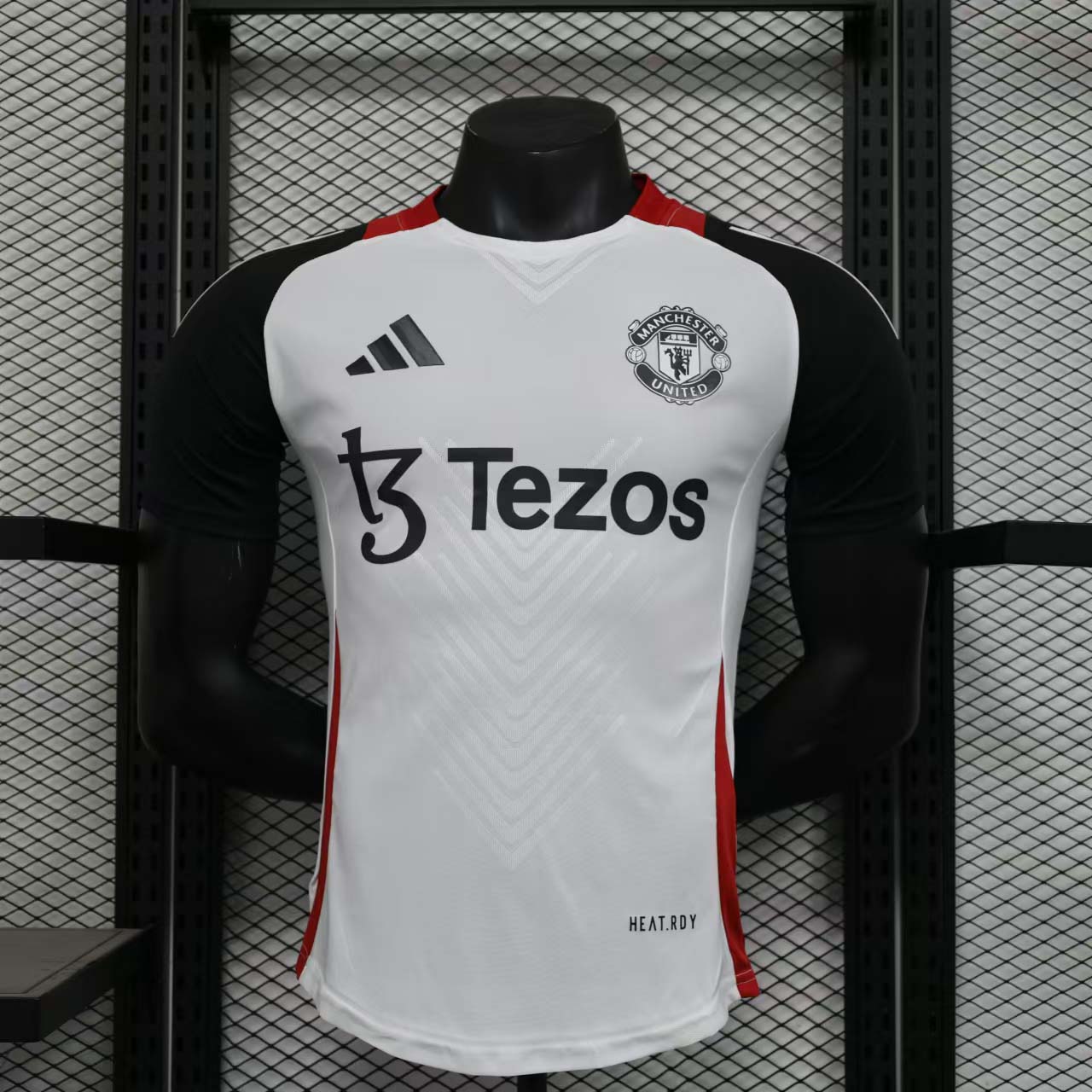 2024/2025 Player Version Manchester United Pre-race suit Football Shirt 1:1 Thai Quality:football jersey mysite: unitedjerseyfootball 邓江浪:football