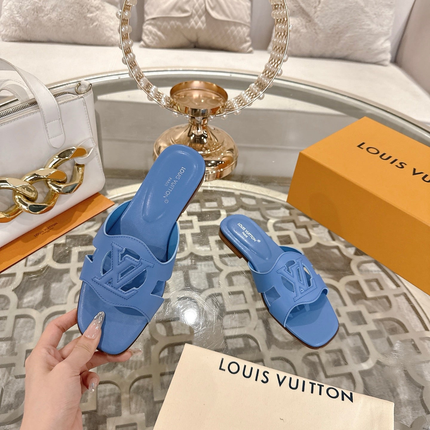 ISOLA FLAT SLIDE IN CORNFLOWER BLUE CALFSKIN、mysite、Cacoeks