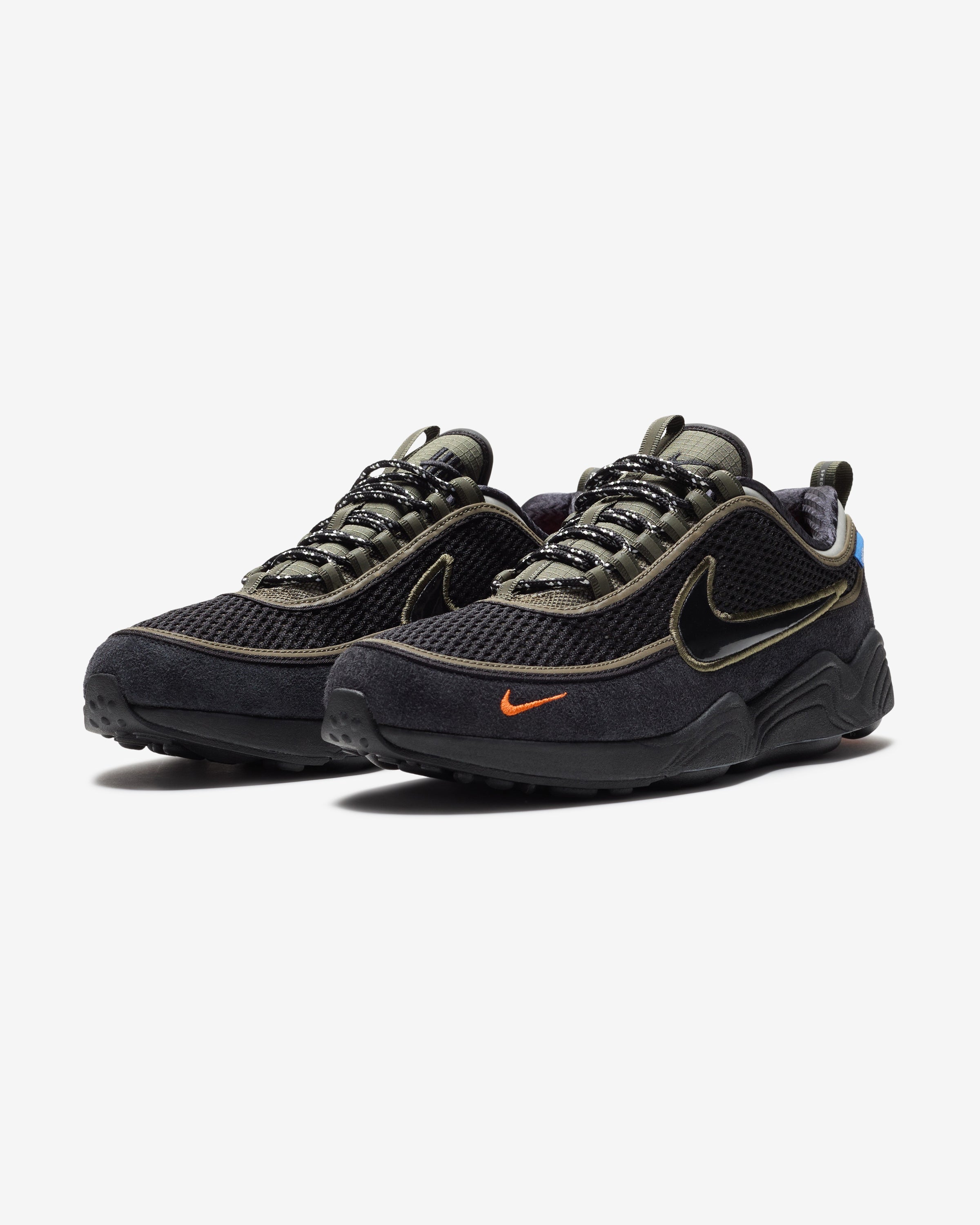 UNDEFEATED X NIKE AIR ZOOM SPIRIDON - CARGOKHAKI/ BLACK