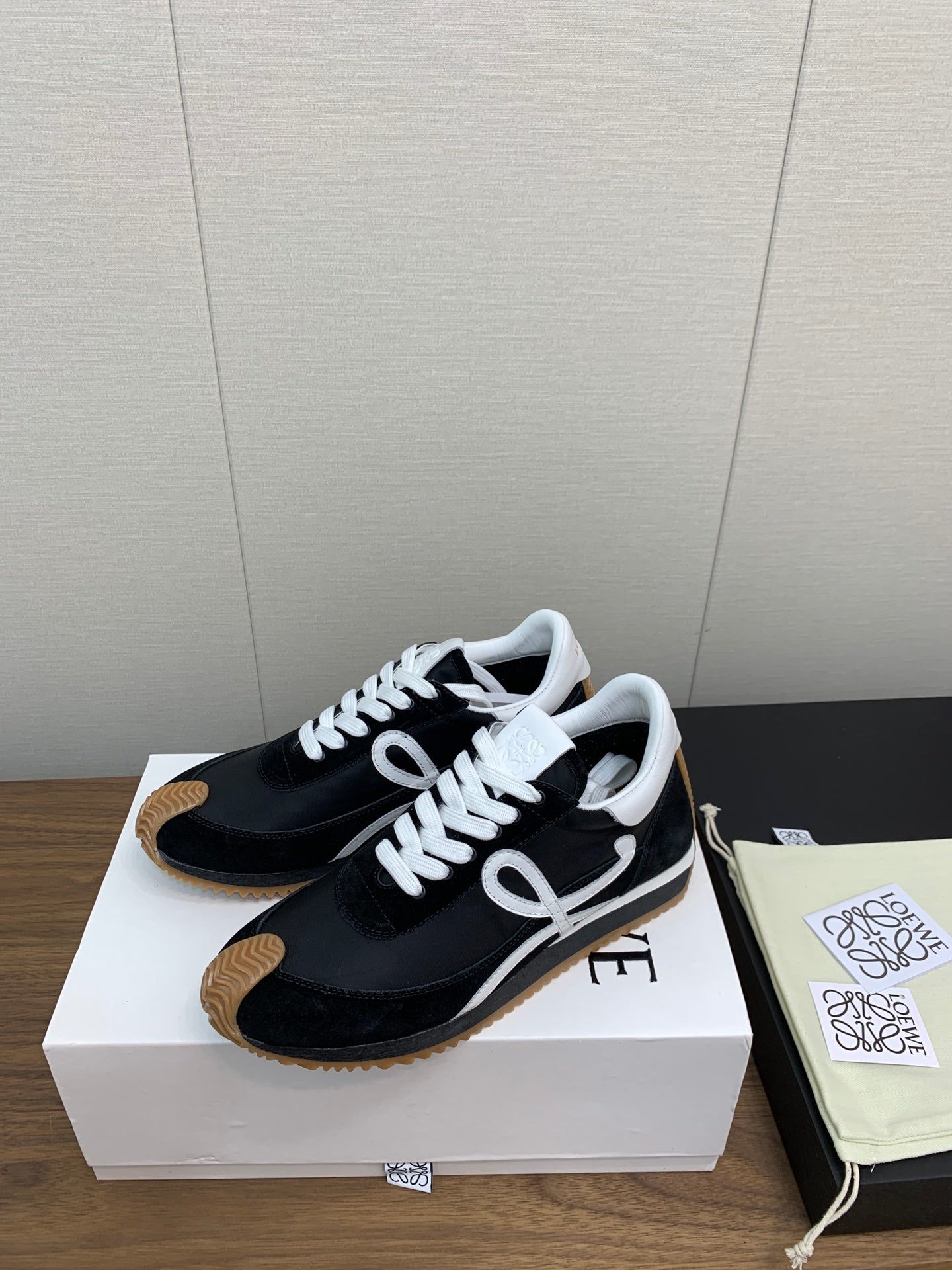 LW FLOW RUNNER SNEAKER BLACK-BROWN SUEDE、mysite、Cacoeks