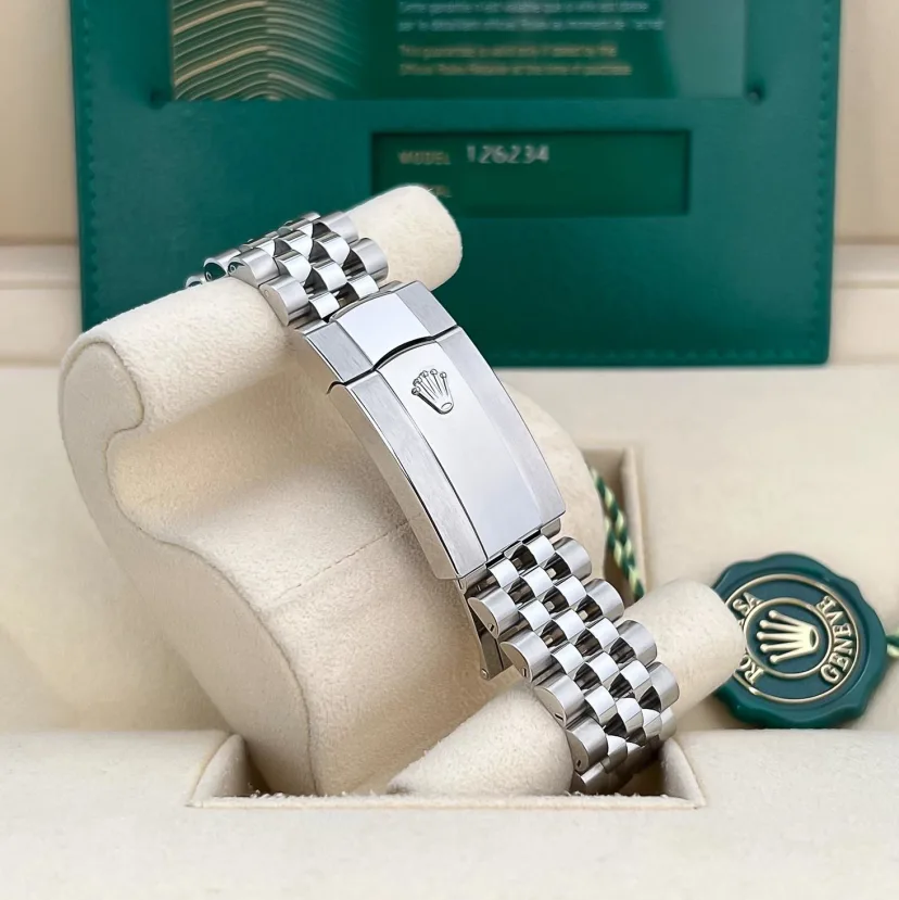 兼职  林炎: luxecystore