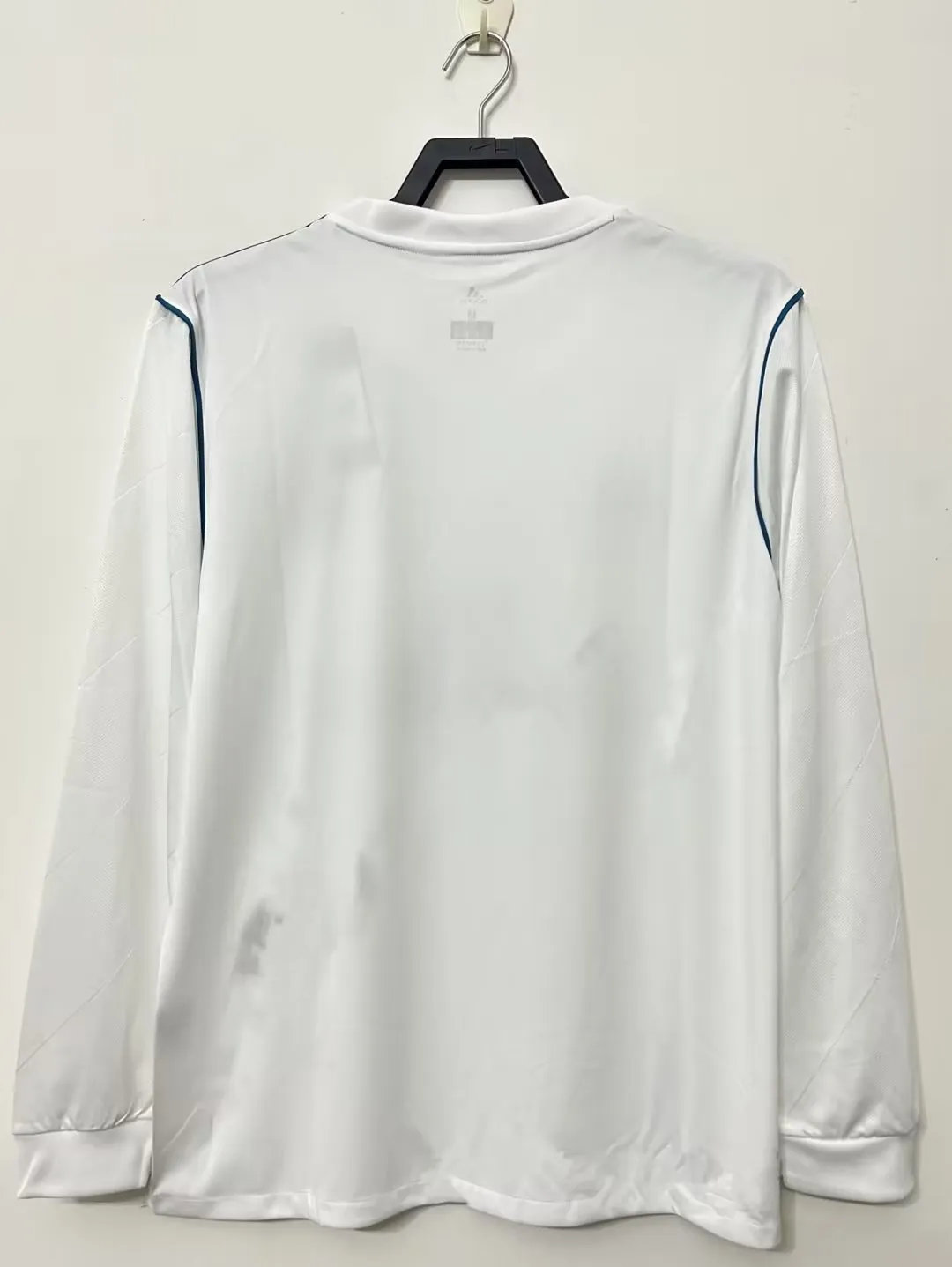 17-18 Real Madrid home long sleeves soccer jersey-Retro version: Ajax 24-25 Home Stadium Jersey - Fans Version mysite: Adidas luxuryfootballshirts.com: https://www.luxuryfootballshirts.com/