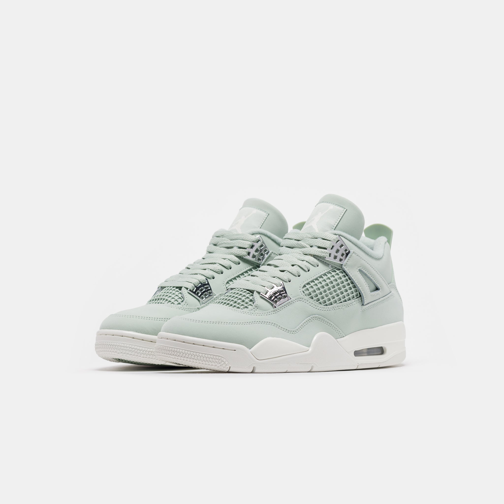Air Jordan 4 Retro Sneaker in Seafoam/Sail/Metallic Silver