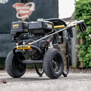 The DXPW4440 is built for tough job sites.