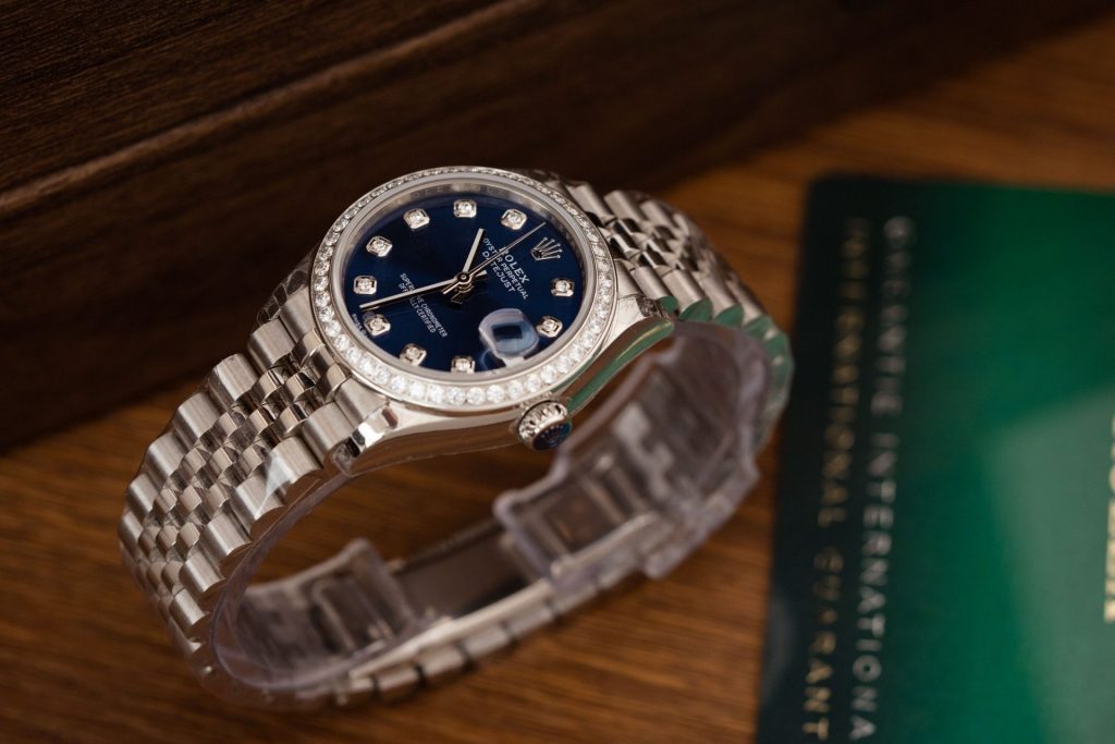 Đồng Hồ Rolex DateJust Nữ Đính Đá Mặt Xanh Blue Máy Thuỵ Sỹ 31mm (1)
