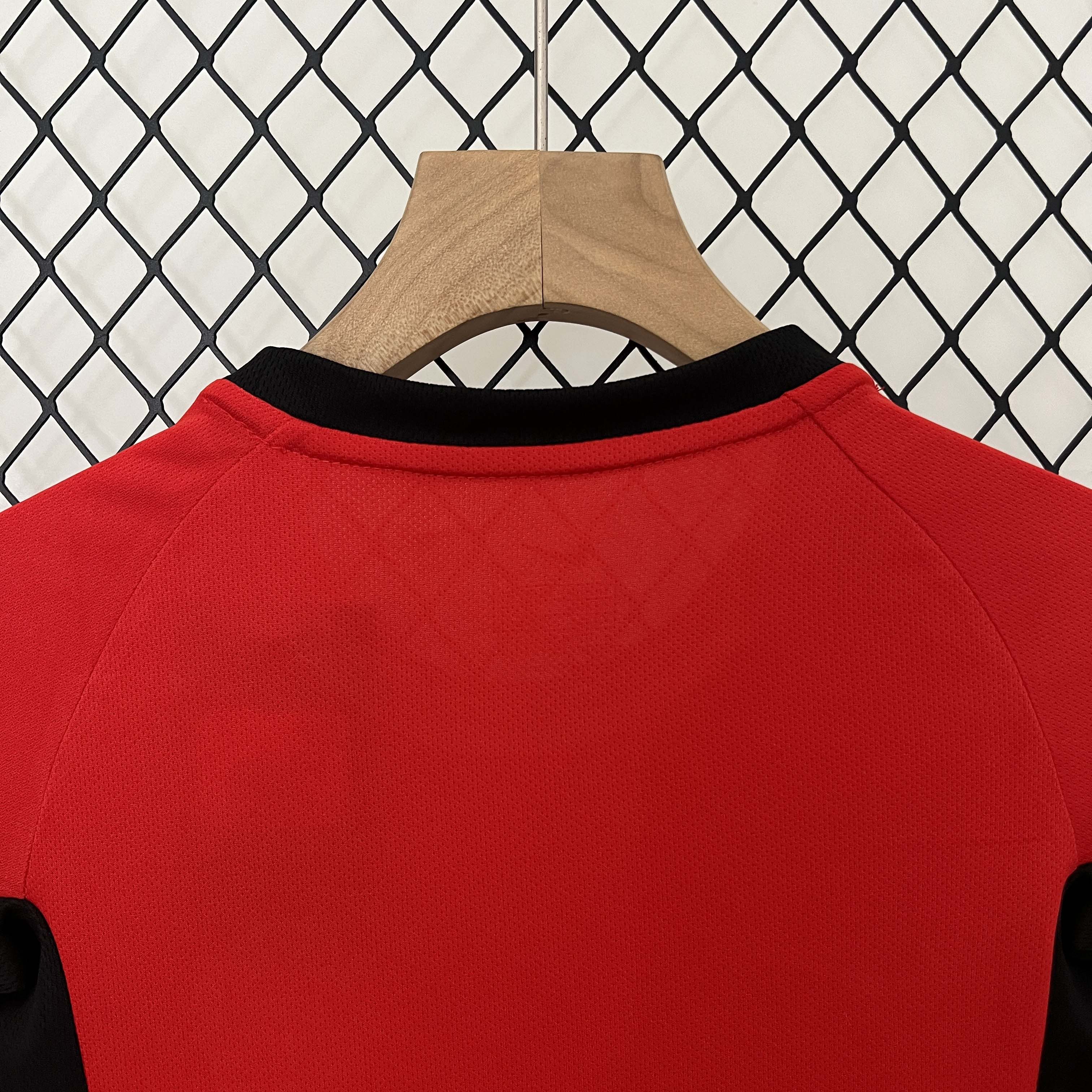 2002/2004 Retro Manchester United Home Football Shirt 1:1 Thai Quality Kids Size:football jersey mysite: unitedjerseyfootball 邓江浪:football