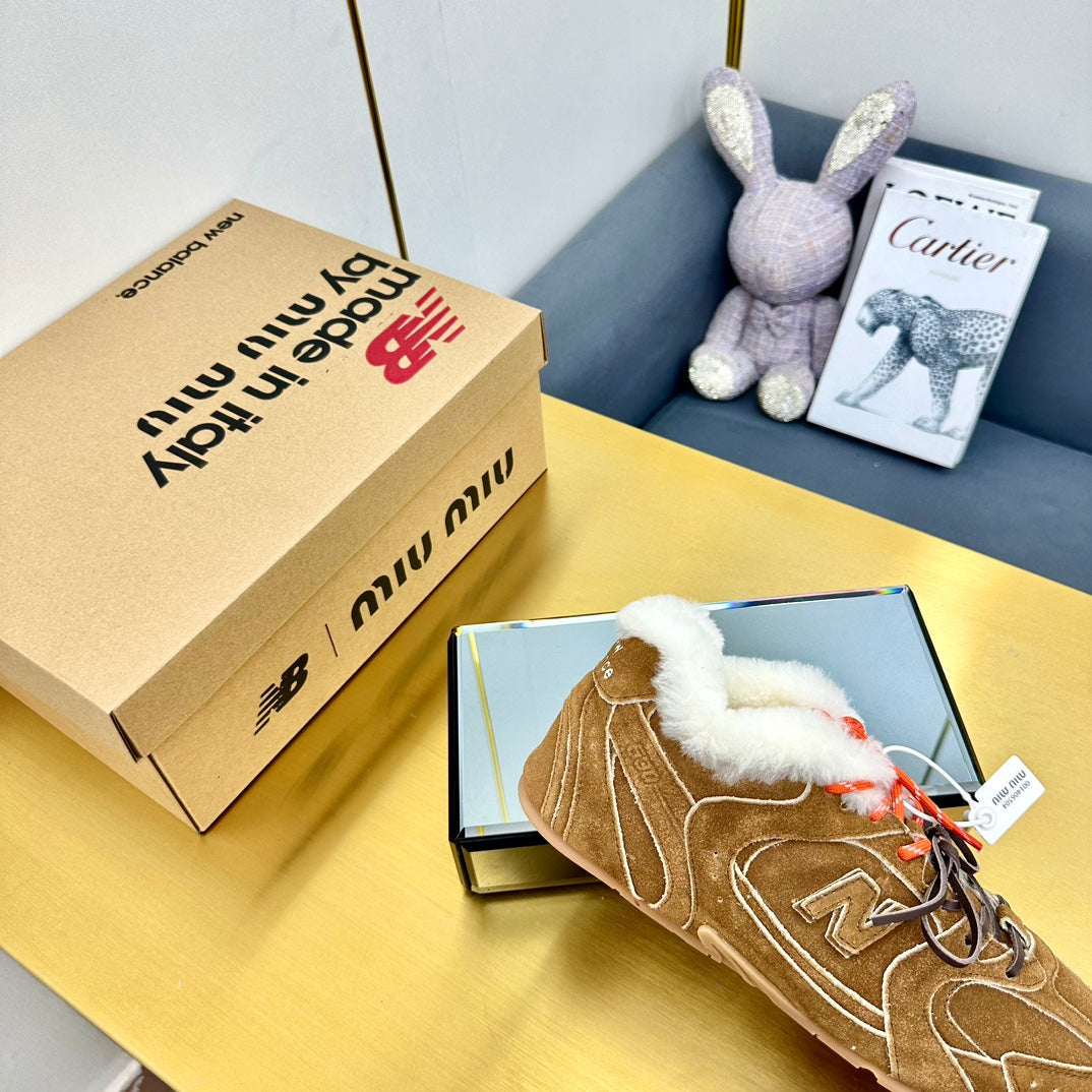 MIUXNB 530 SNEAKERS IN BROWN SUEDE SHEARLING、mysite、Cacoeks