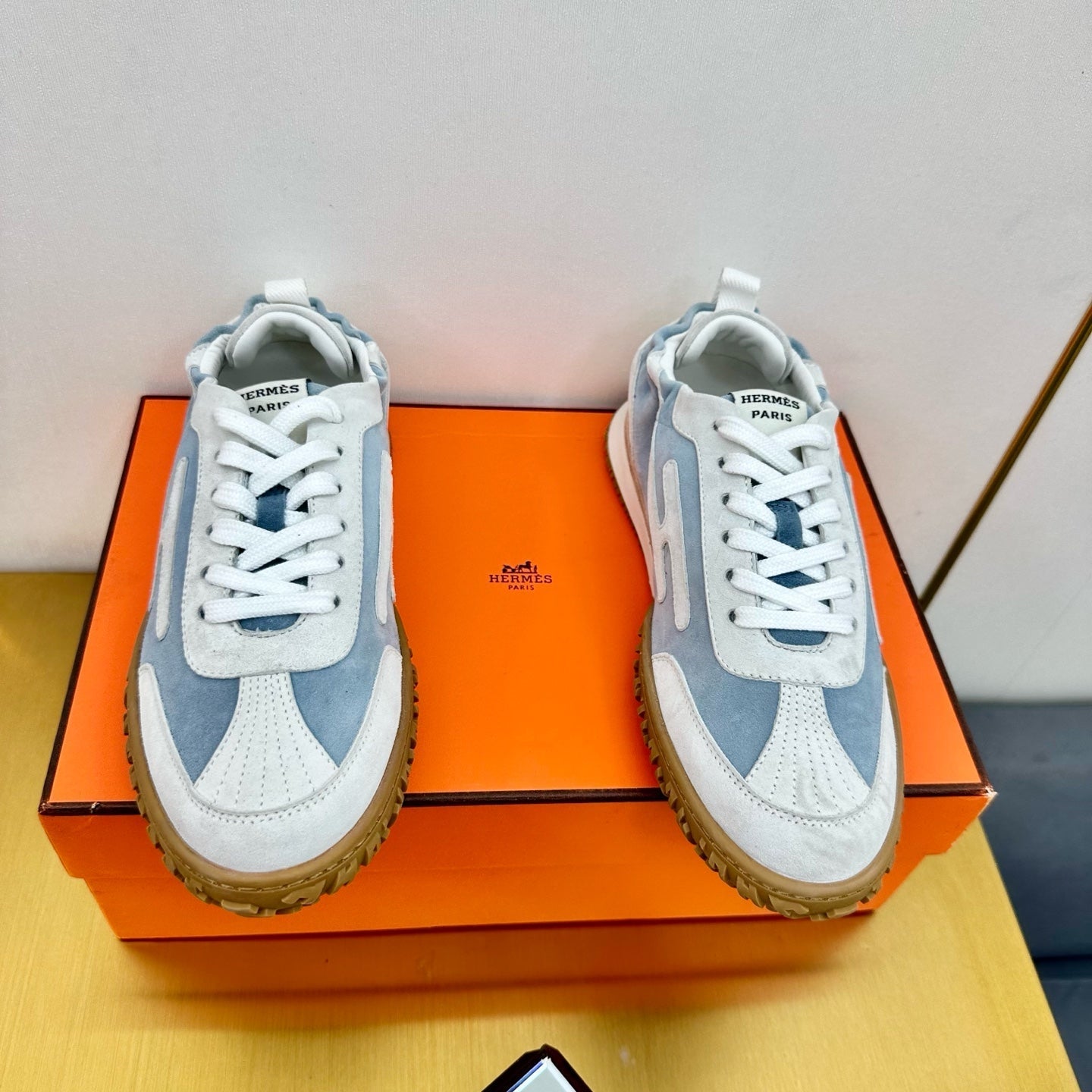 JET SNEAKER IN PALE GRAY MIX SAPPHIRE BLUE SUEDE、mysite、Cacoeks