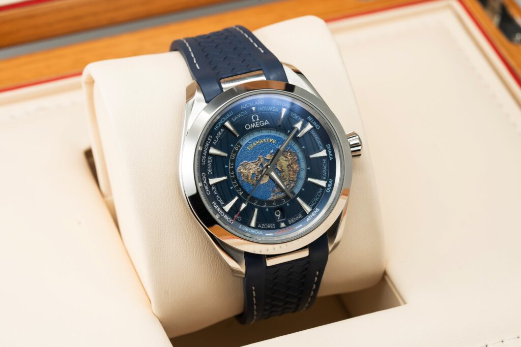 Đồng Hồ Omega Seamaster Aqua Terra Bản Đồ Dây Cao Su (10)