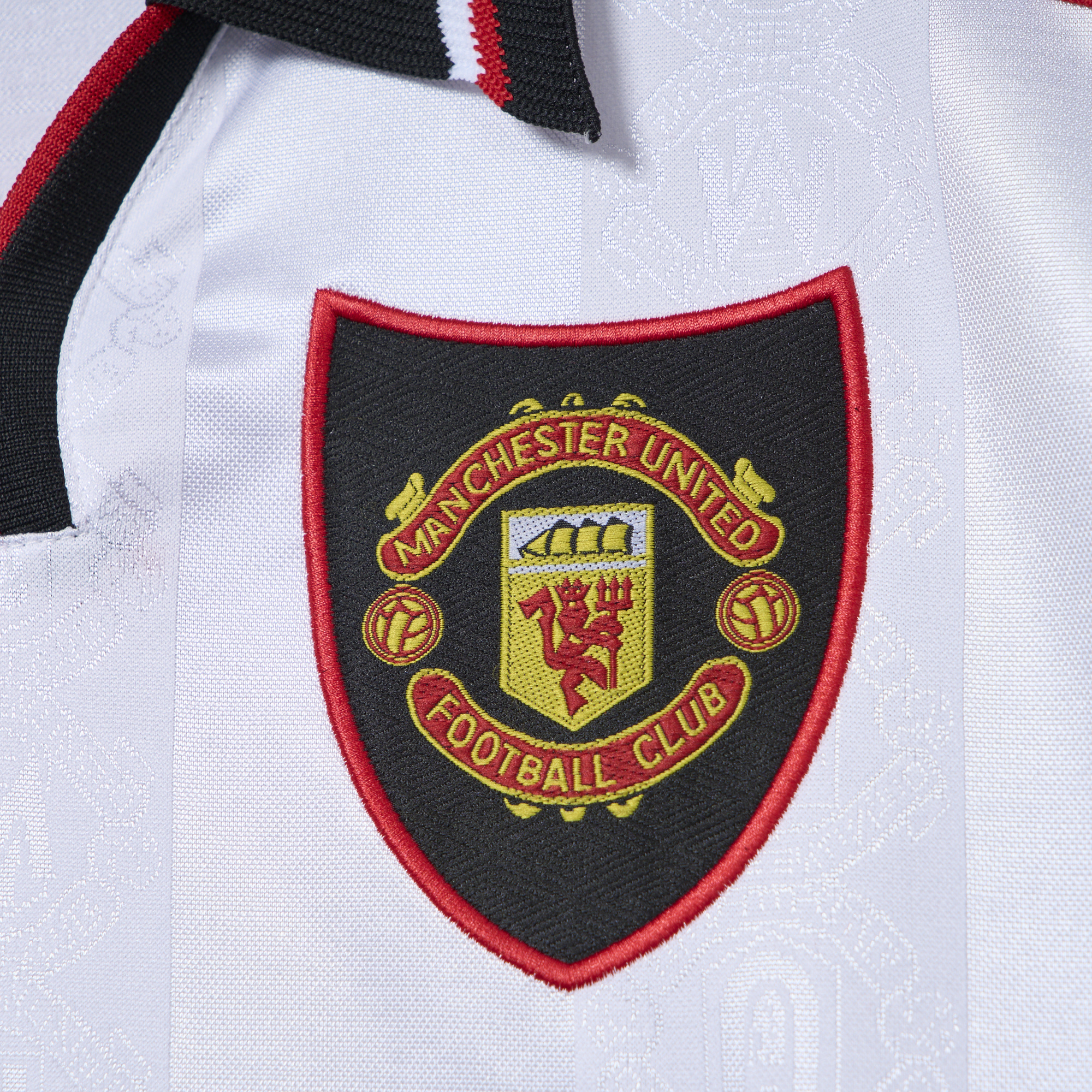 Higojerseys-Retro Manchester United 98-99 Away Jersey