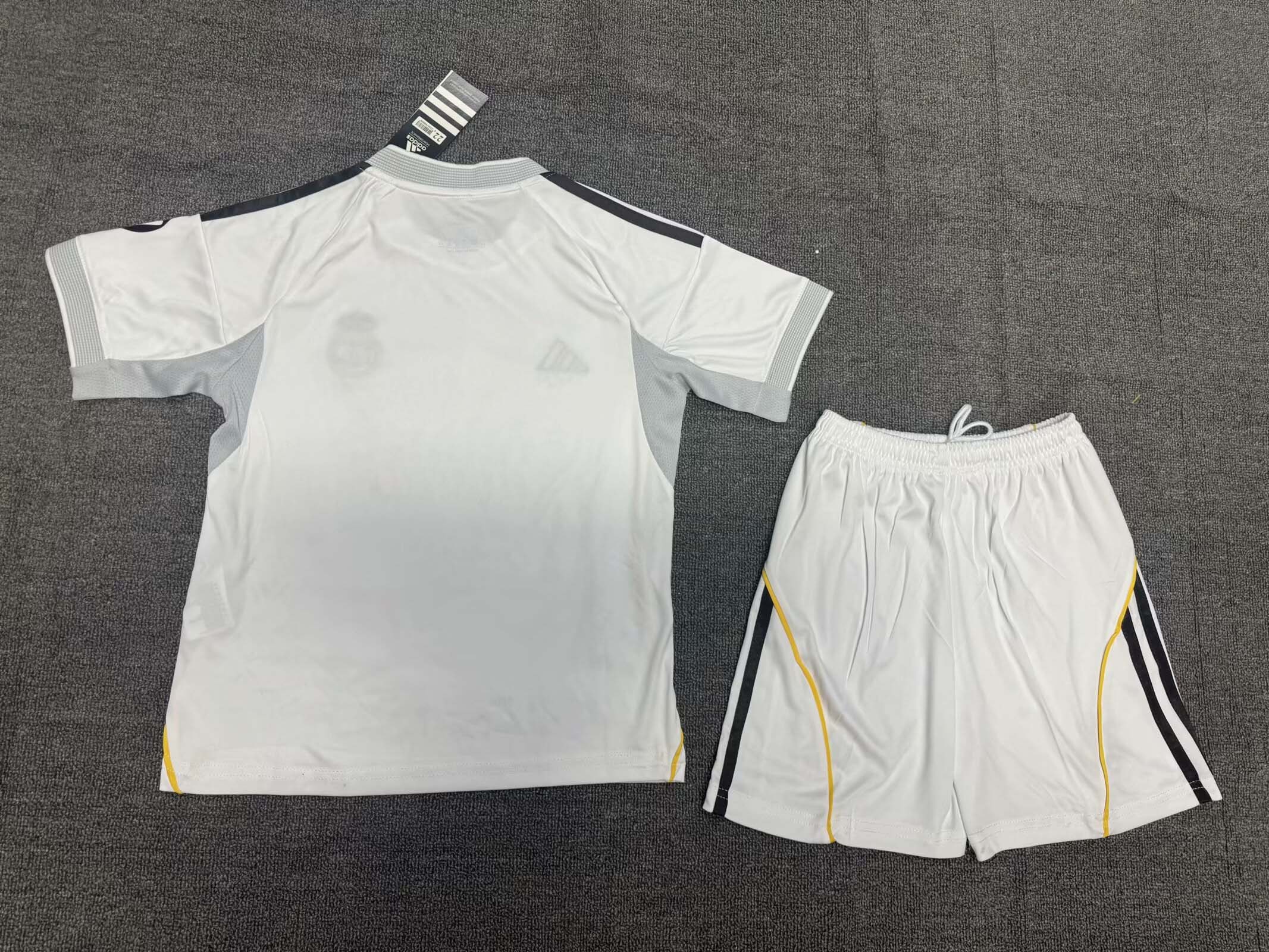 2025/2026 Real Madrid Home Football Shirt 1:1 Thai Quality Kids Size:football jersey mysite: unitedjerseyfootball 邓江浪:football