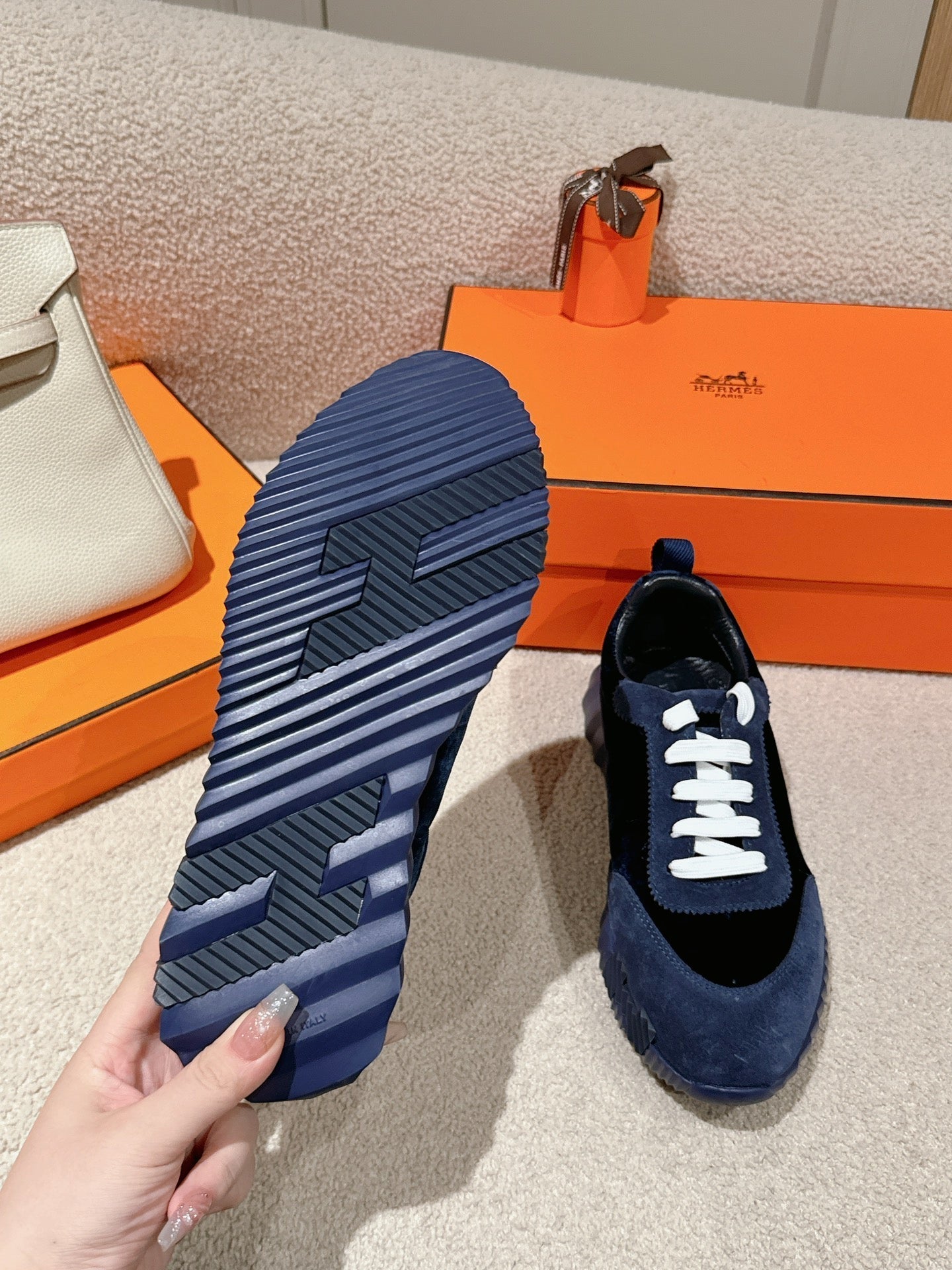 MAINLAND SNEAKER IN NAVY BLUE SUEDE AND BLACK VELVET、mysite、Cacoeks