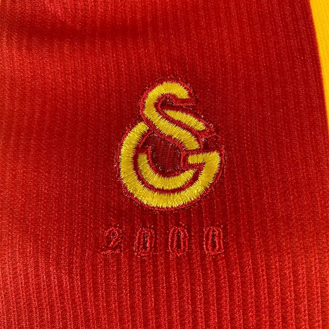 Higojerseys-Retro Galatasaray 1999-00 Home Jersey