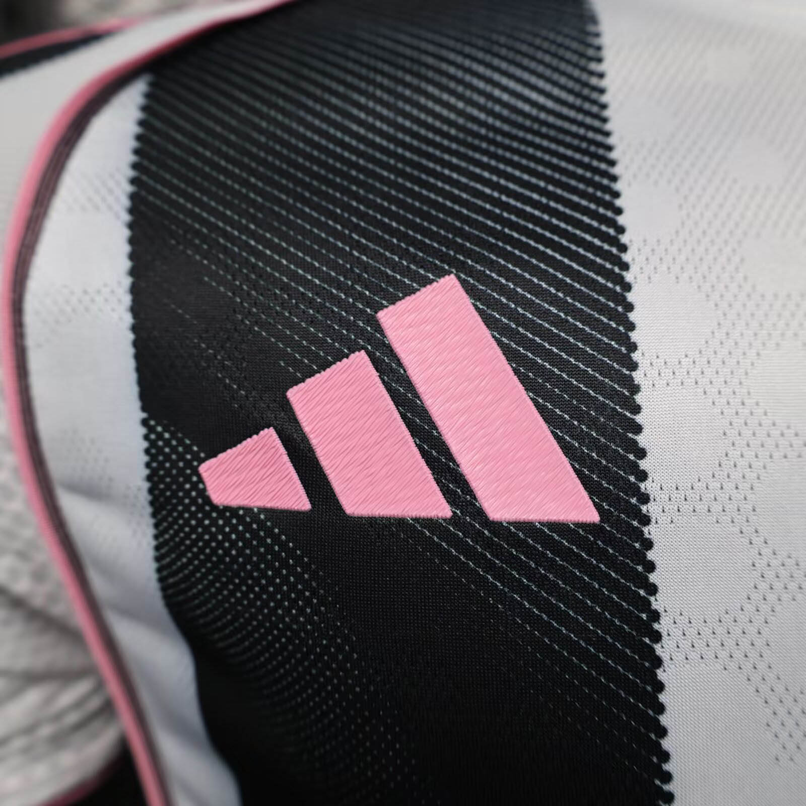 2025/2026 Player Version Juventus Home Football Shirt 1:1 Thai Quality(There Are Sponsors):football jersey mysite: unitedjerseyfootball 邓江浪:football