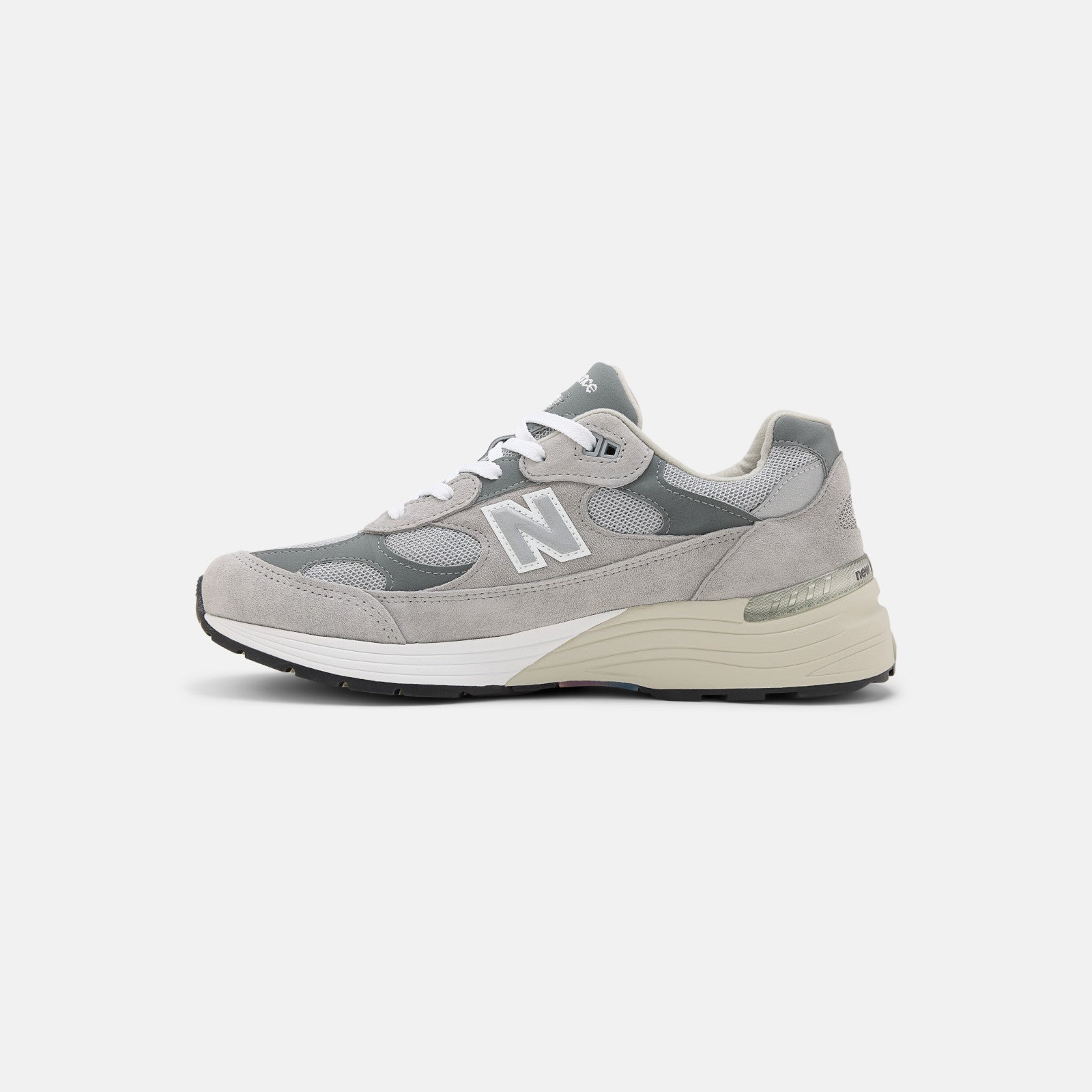 Made in USA 992 Sneaker in Grey/Grey/Silver Metallic