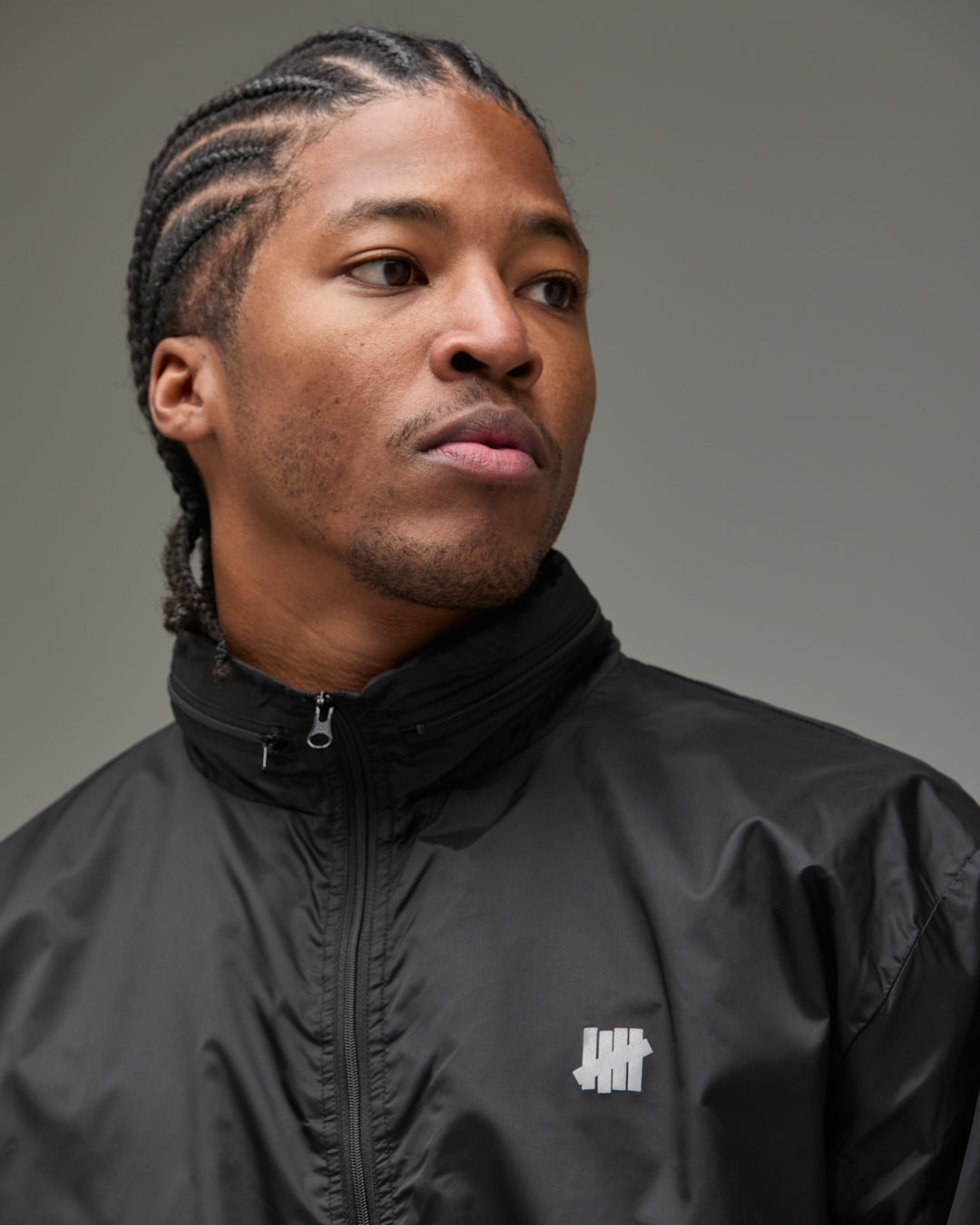 UNDEFEATED ICON LIGHTWEIGHT JACKET - BLACK