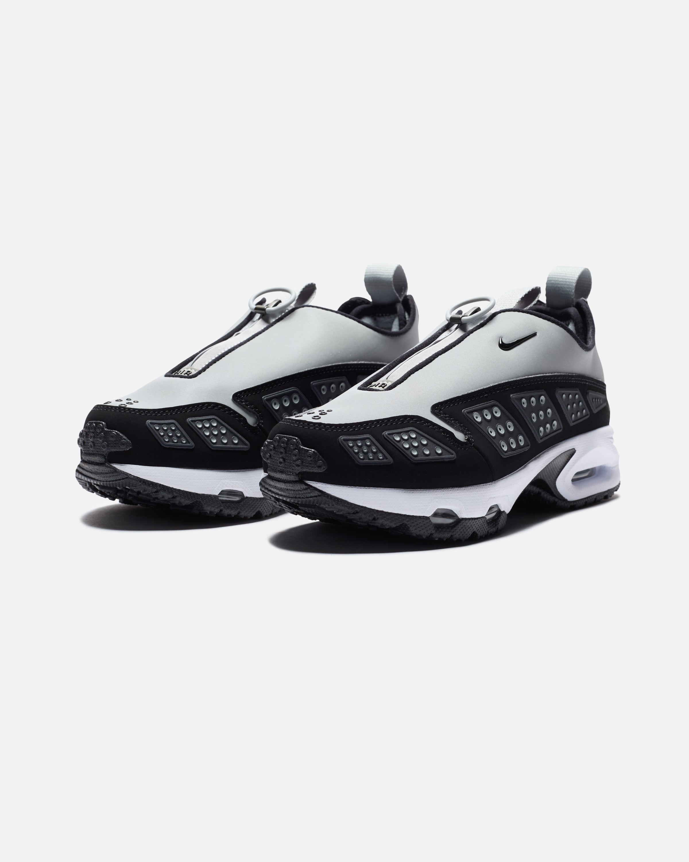 NIKE WOMEN'S AIR MAX SNDR - SILVER/ BLACK