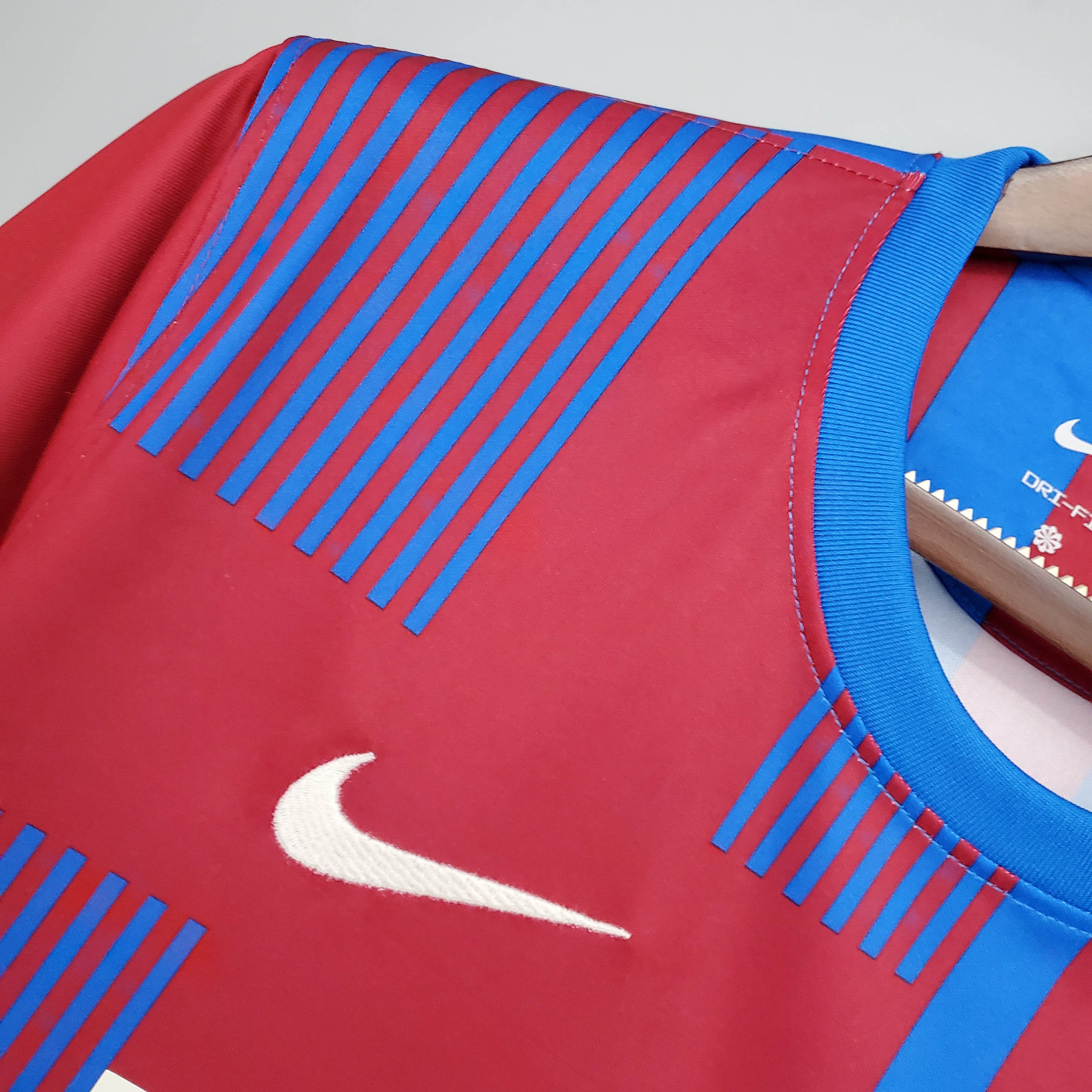 Barcelona Football Shirt 2021 / 2022 1:1 Thai Quality Home:football jersey mysite: unitedjerseyfootball 邓江浪:football