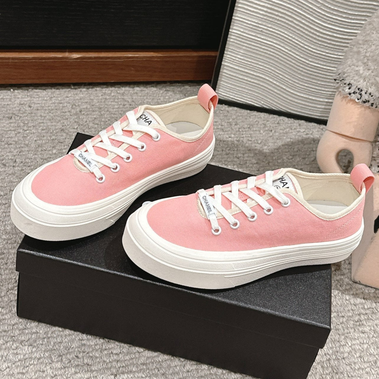 LACE-UP SNEAKERS IN PASTEL PINK CANVAS、mysite、Cacoeks