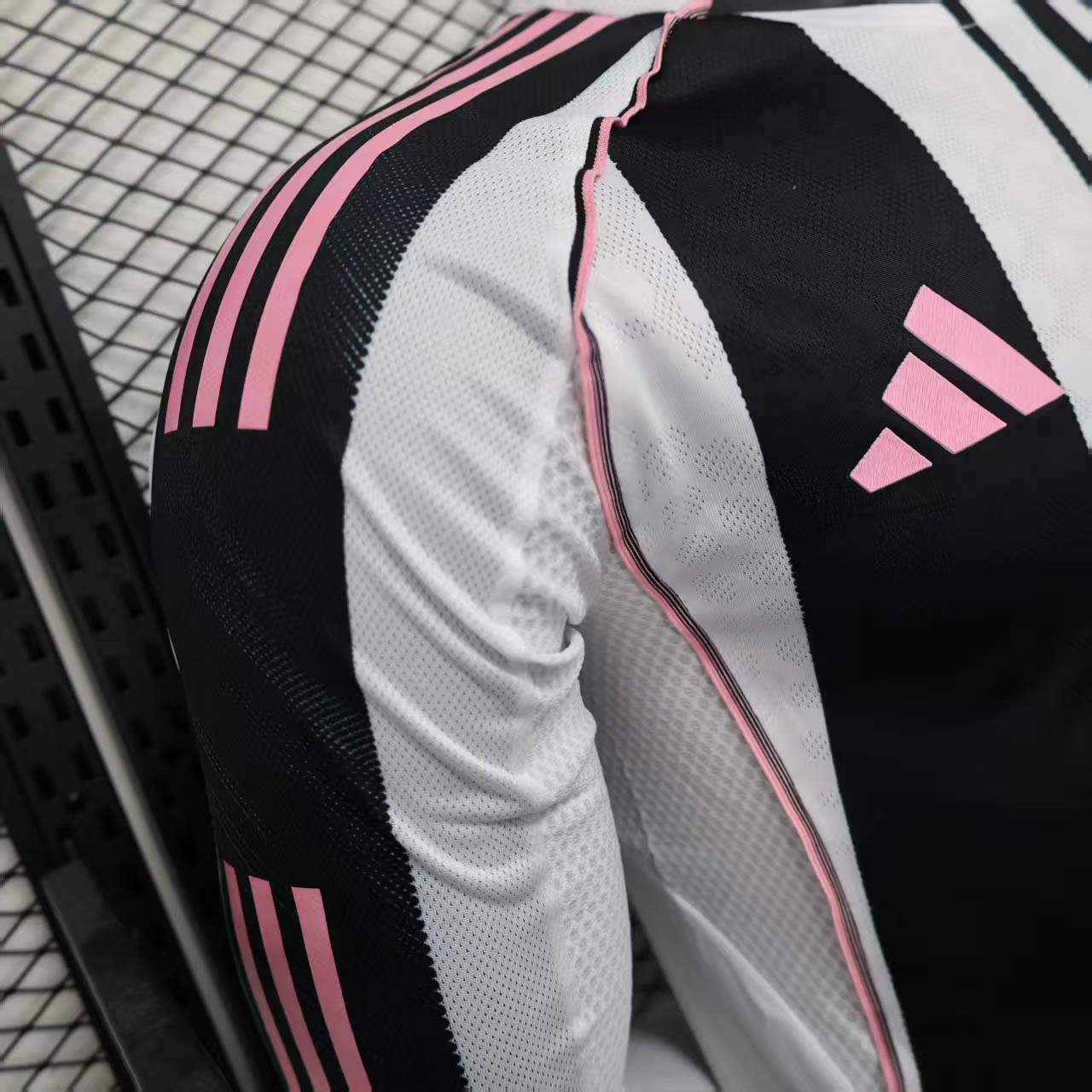 2025/2026 Player Version Long Sleeve Juventus Home Football Shirt 1:1 Thai Quality:football jersey mysite: unitedjerseyfootball 邓江浪:football