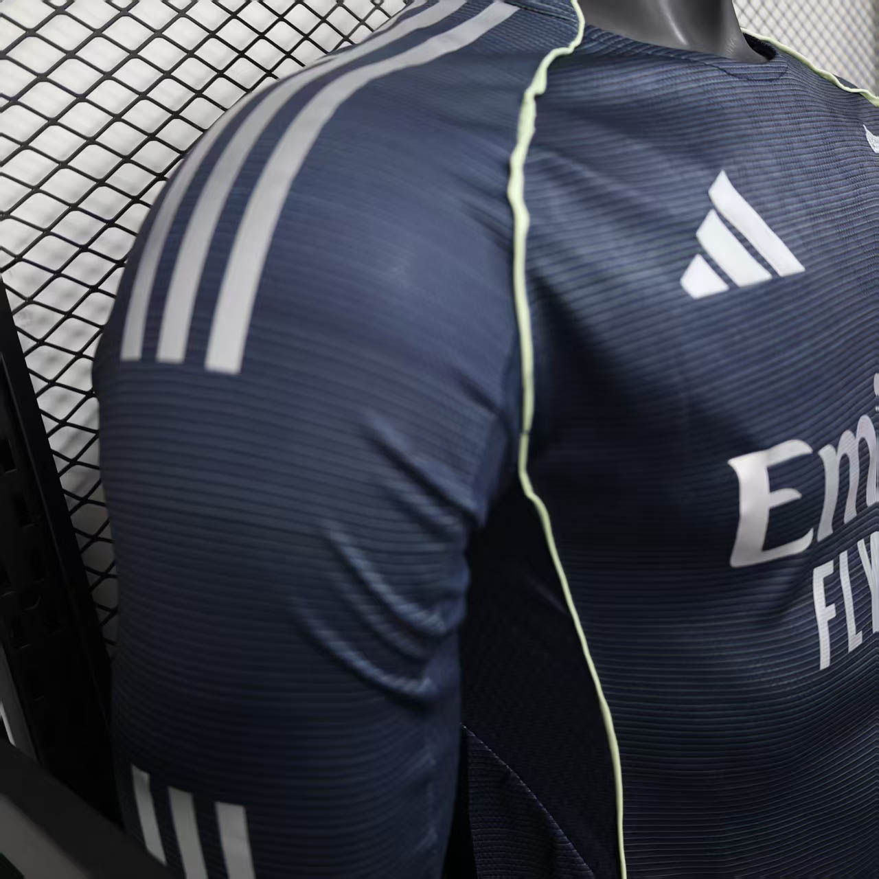 2025/2026 Long Sleeve Player Version Real Madrid Away Football Shirt1:1 Thai Quality:football jersey mysite: unitedjerseyfootball 邓江浪:football