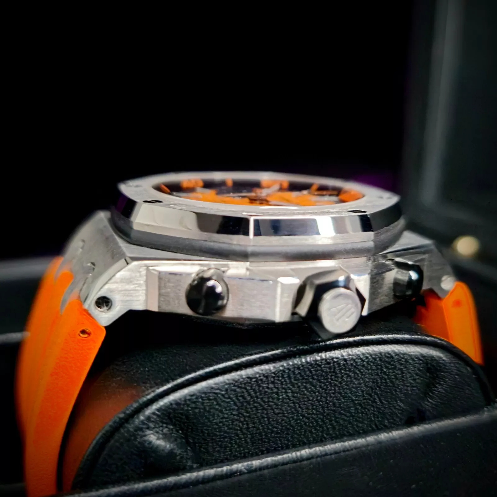 Audemars Piguet Royal Oak Offshore Diver Ref. 26703ST.OO.A070CA.01 Super Clone Watch – Orange Dial Fake Replica