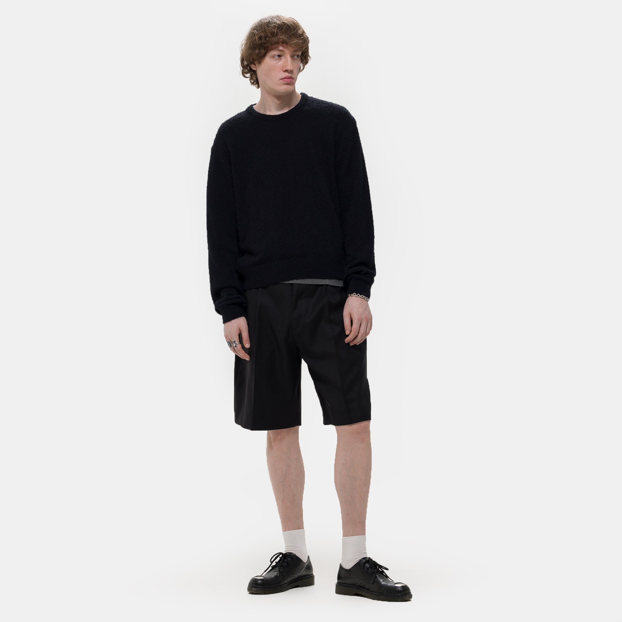 Classic Short in Fine Black Stripe