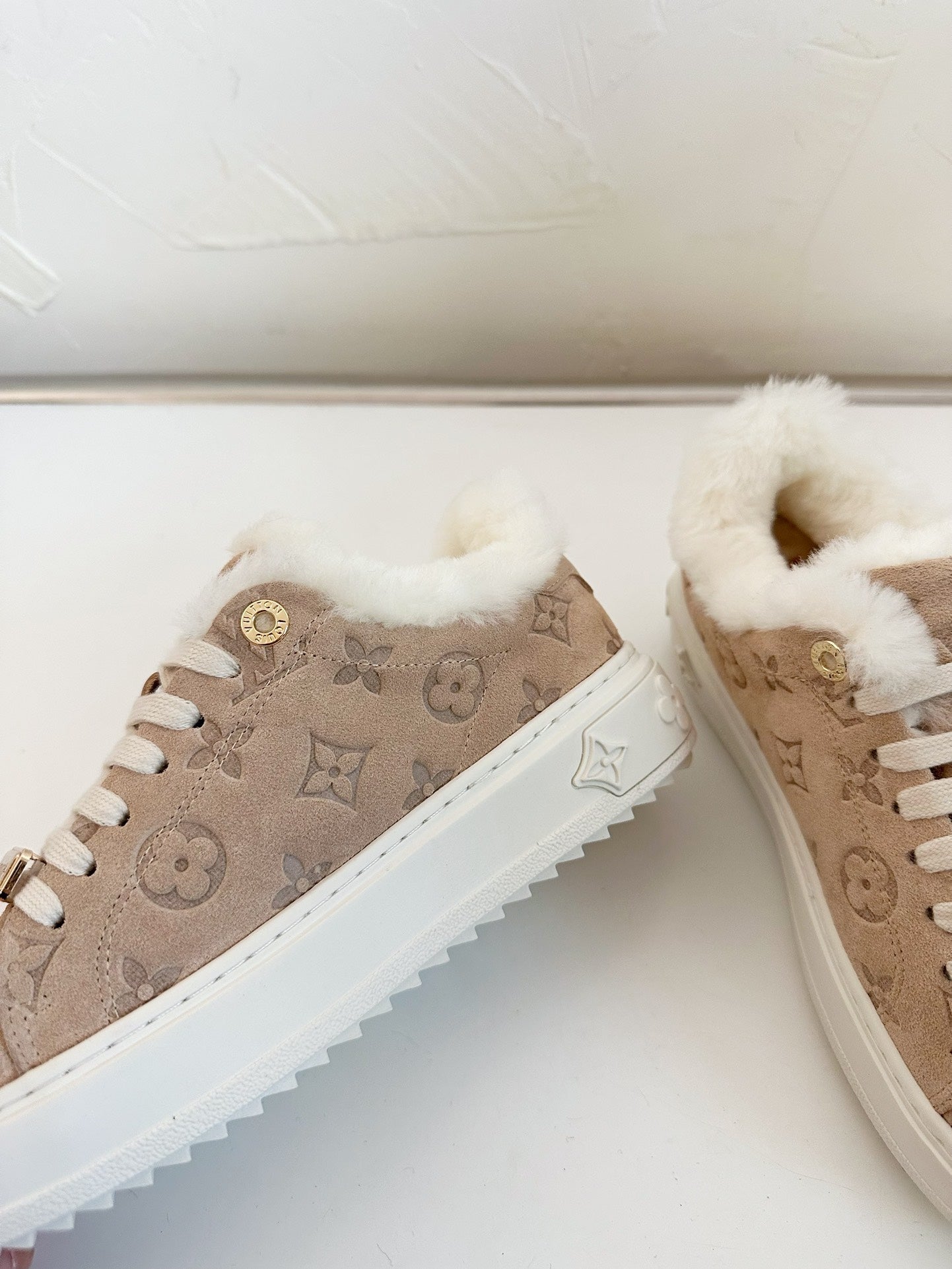 TIME OUT SNEAKER IN DESERT BROWN MONOGRAM EMBOSSED SUEDE WITH FLEECE LINING、mysite、Cacoeks