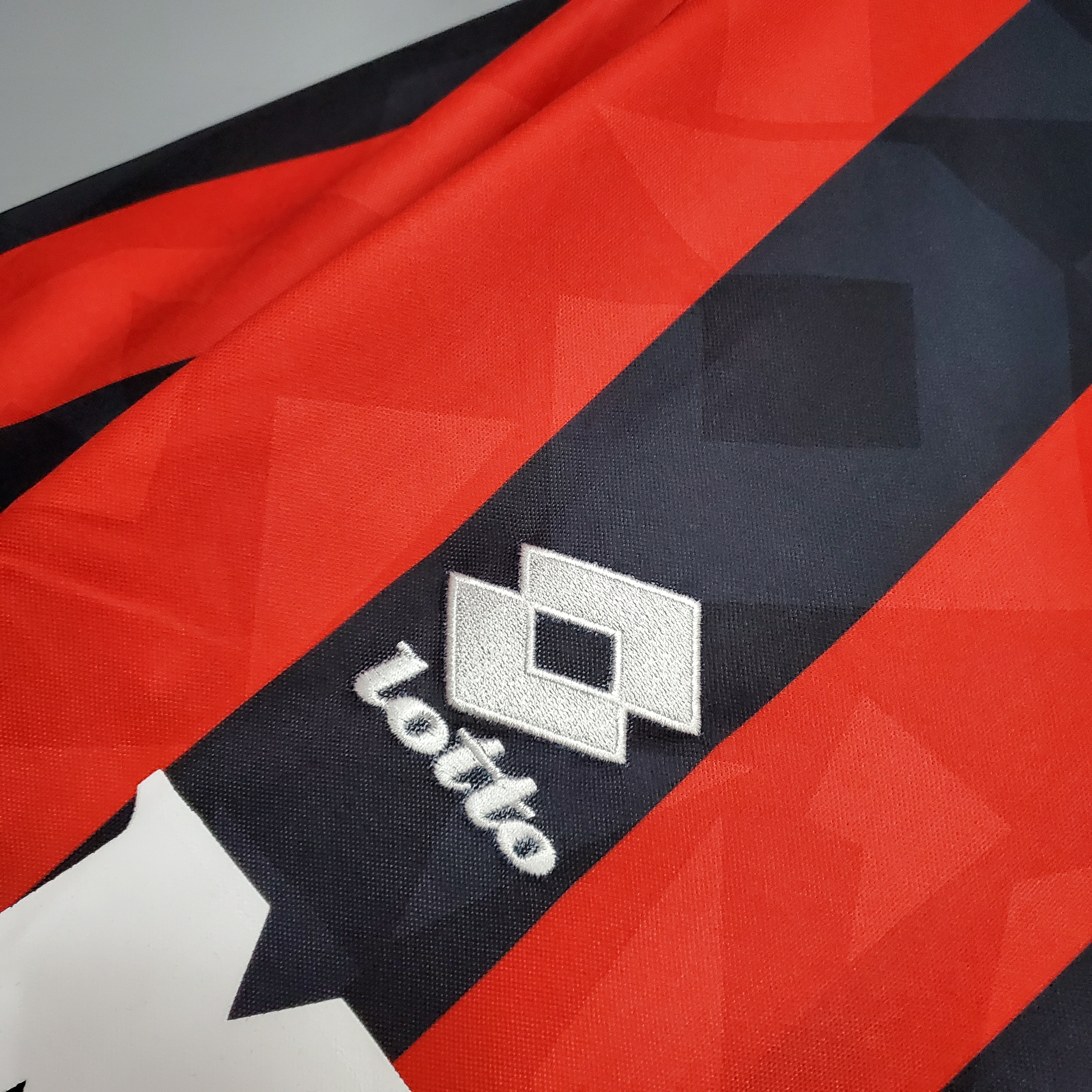 ManixJersey.com | Retro AC Milan 93-94 Home Stadium Jersey -Customize Name, Number and Patch | Worldwide Shipping