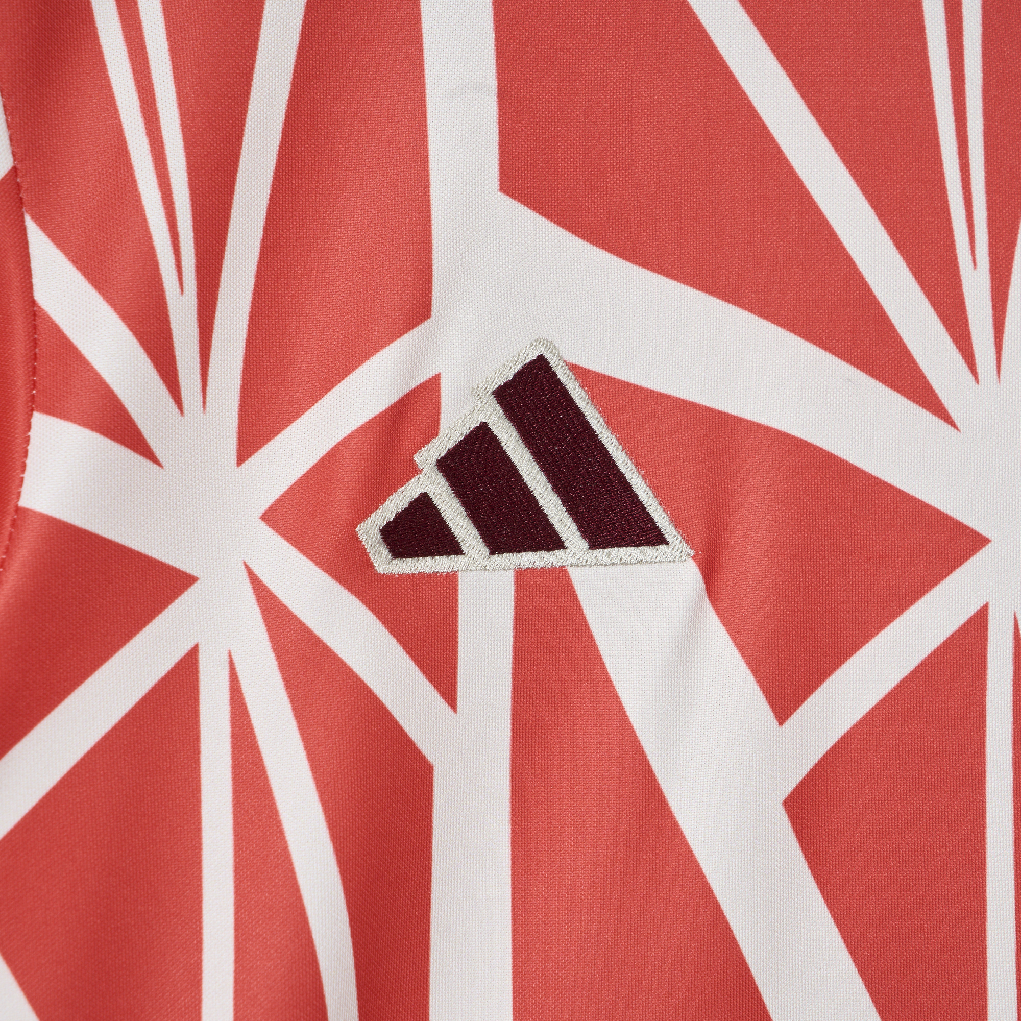 ManixJersey.com | Bayern Munich 24-25 Red Pre-Match Training Jersey - Fans Version -Customize Name, Number and Patch | Worldwide Shipping
