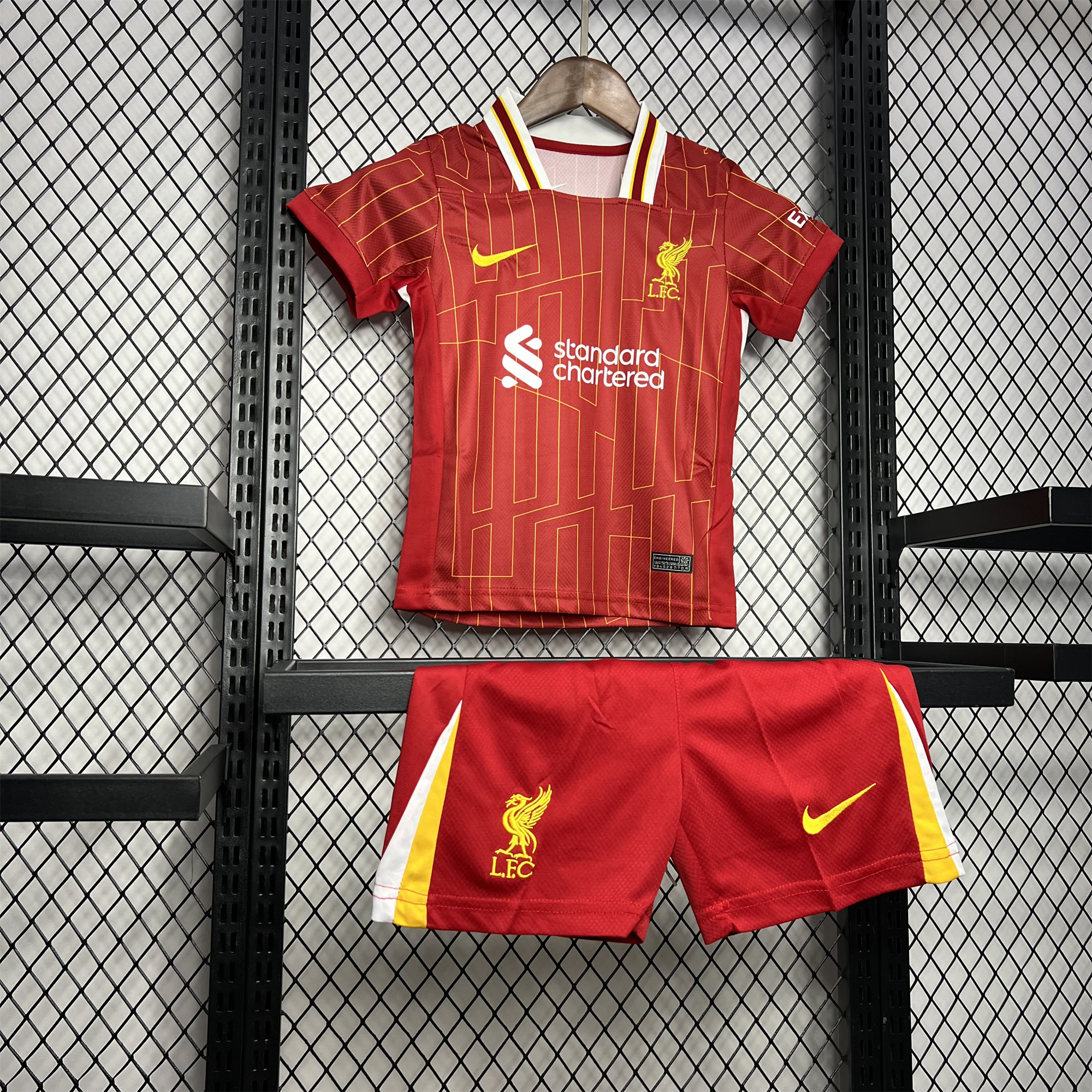 ManixJersey.com | Liver.pool 24-25 Home Stadium Kids Kit -Customize Name, Number and Patch | Worldwide Shipping