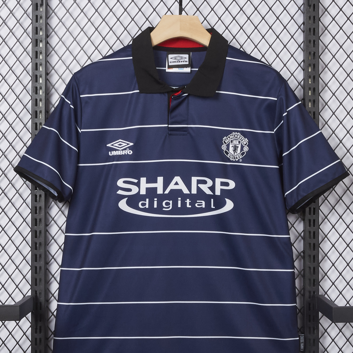 foot-Retro Manchester United 1999-00 Third Jersey