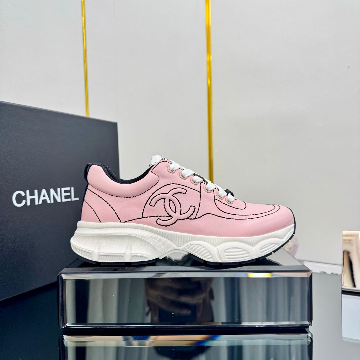 TRAINERS SNEAKER IN LIGHT PINK CALFSKIN WITH BLACK EMBROIDERED、mysite、Cacoeks