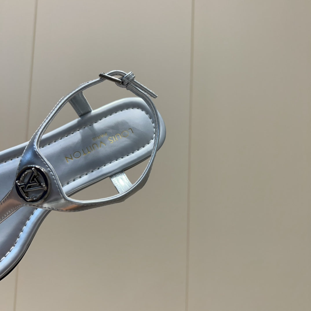 LV THONG SANDALS 25S IN SILVER CALFSKIN WITH SILVER HARDWARE、mysite、Cacoeks