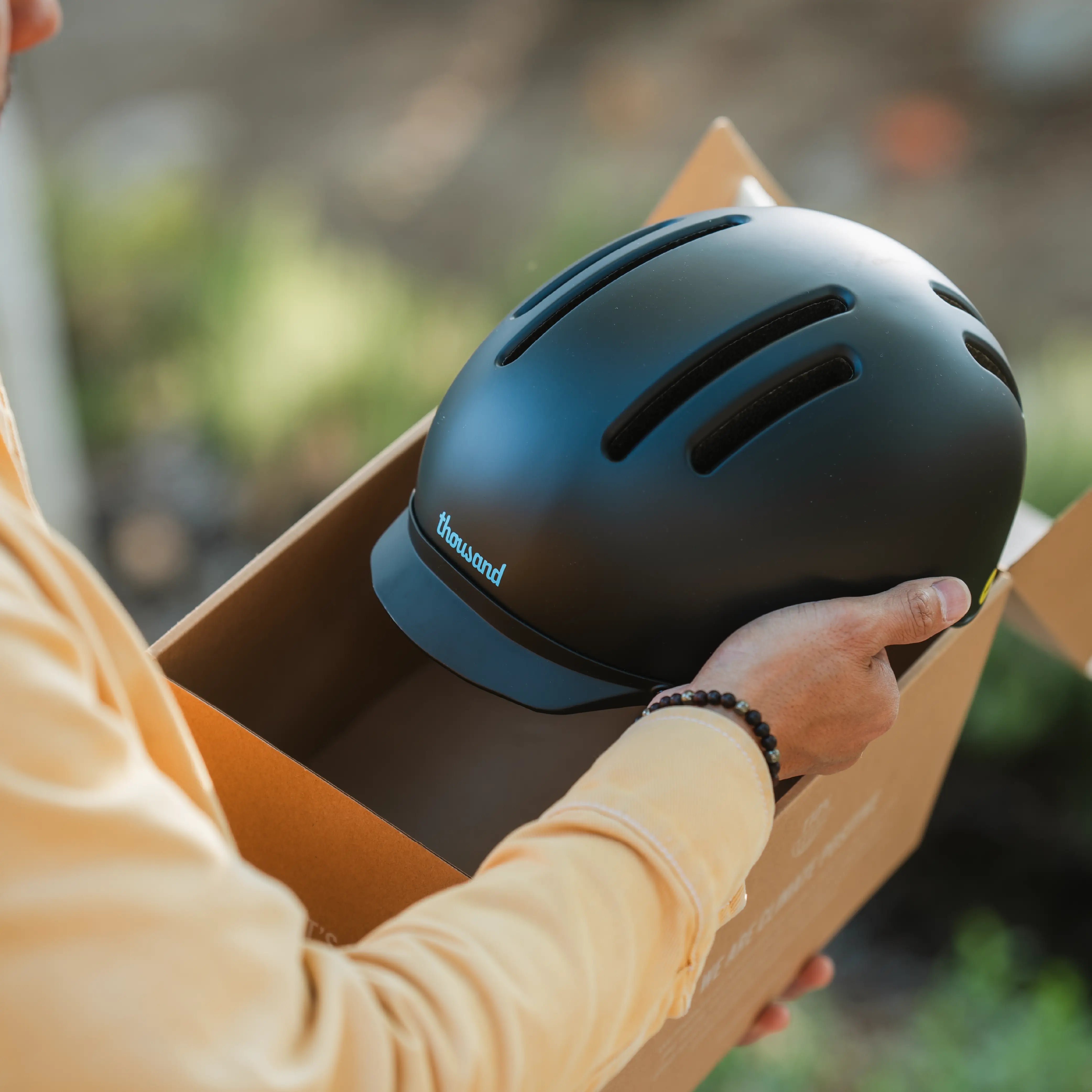 Thousand Chapter MIPS Helmet - Lectric Black、mySite、bearsvspackers