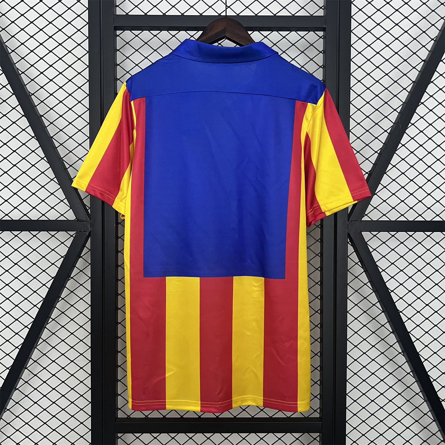 foot-Retro Valencia 1980-82 Away Jersey