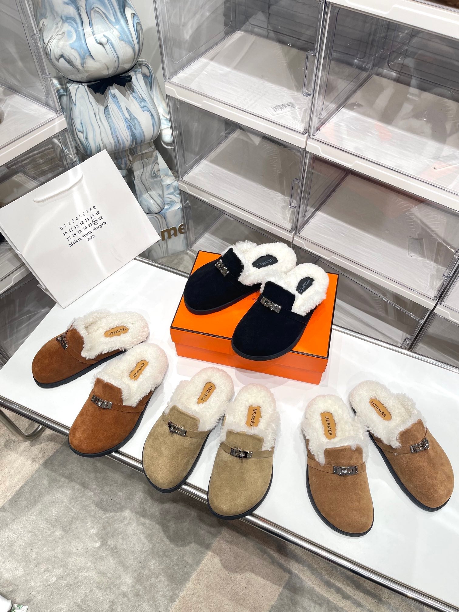 SLIP-ON MULE IN TORTILLA BROWN SUEDE AND SHEARLING LINING、mysite、Cacoeks