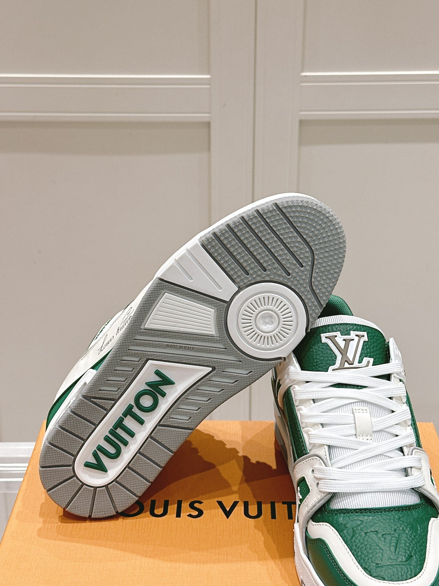 LV TRAINER SNEAKER IN BORNEO GREEN GRAINED CALFSKIN、mysite、Cacoeks