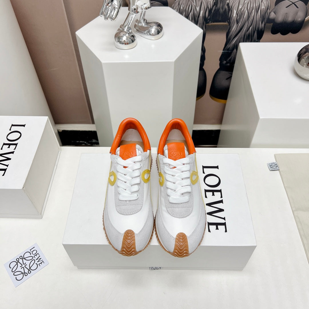 FLOW RUNNER SNEAKER IN PALE GRAY MIX VIVID ORANGE SUEDE AND SHEEPSKIN、mysite、Cacoeks