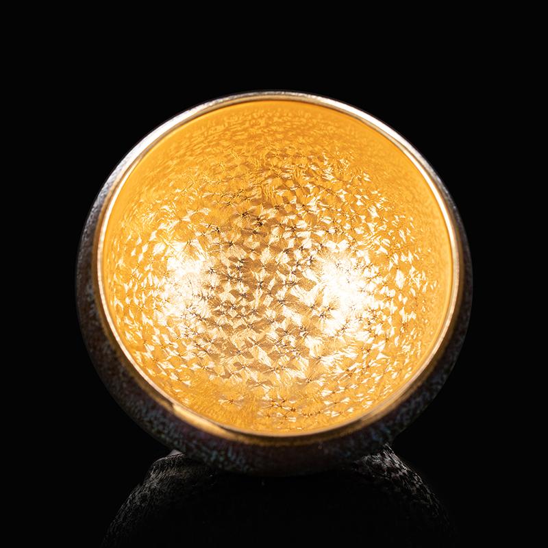 GEEK BAR-https://www.hot-toy.com/