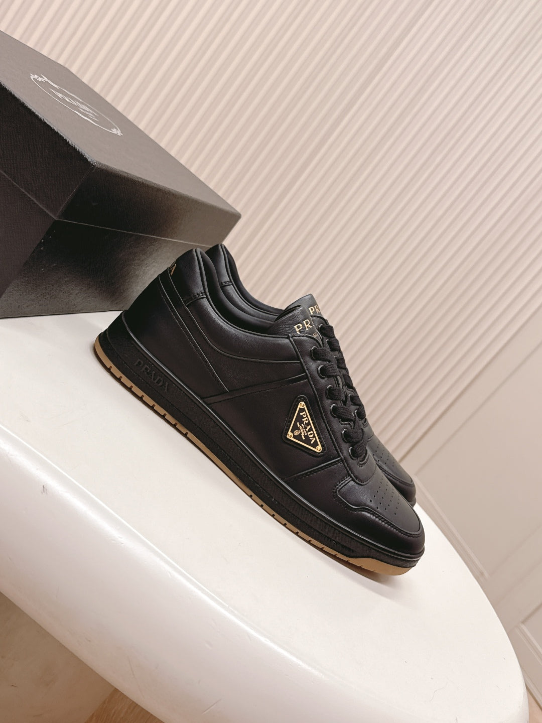 PRADA 25S DOWNTOWN SNEAKERS IN BLACK CALFSKIN、mysite、Cacoeks