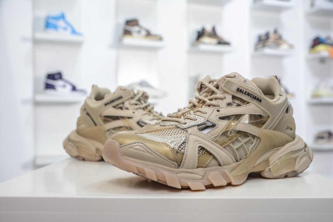 Balenciaga Track 2.0 Trainer in Beige、mysite、Cacoeks