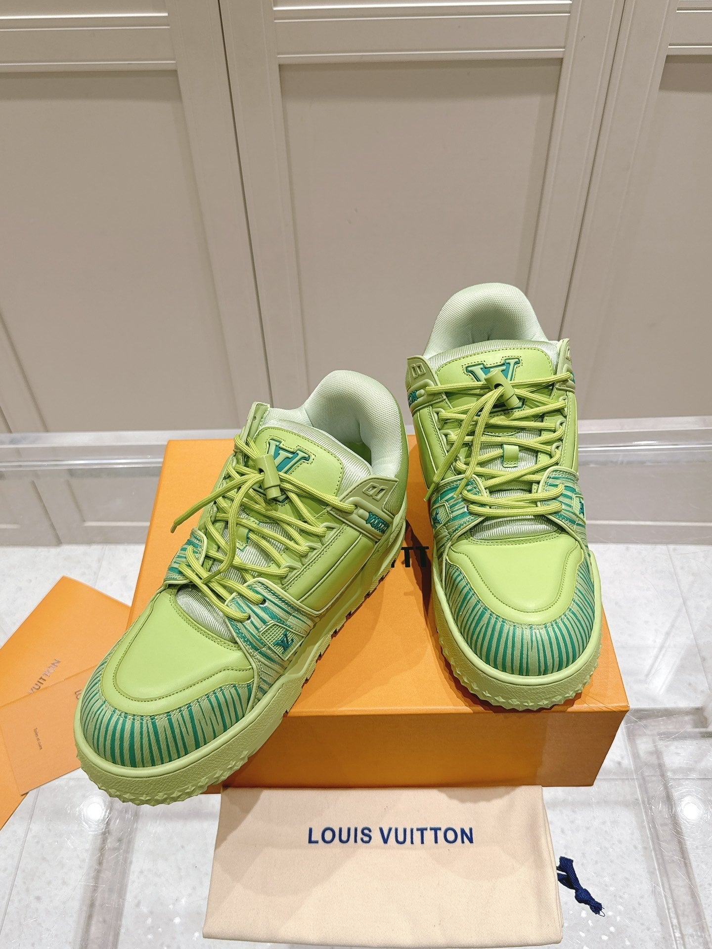 LV TRAINER MAXI LV X PARK SEO-BO IN PEAR GREEN CALFSKIN、mysite、Cacoeks