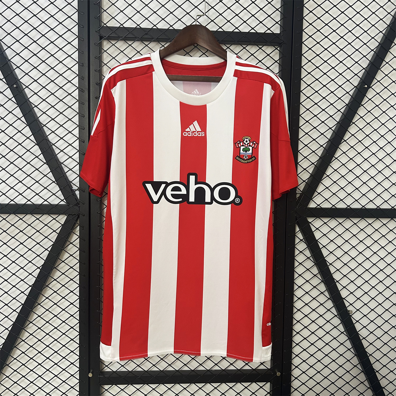 foot-Retro Southampton 2015-16 Home Jersey