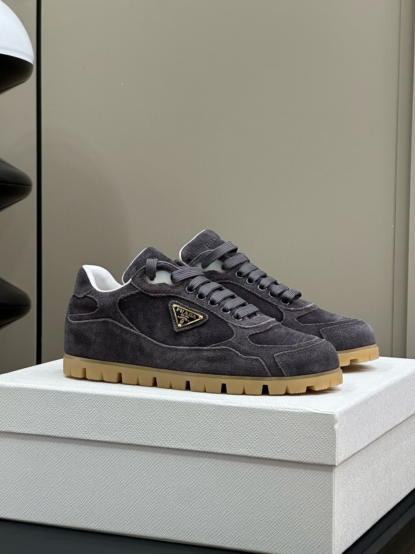 PRA TRAIL FADED SUEDE SNEAKERS CHARCOAL、mysite、Cacoeks