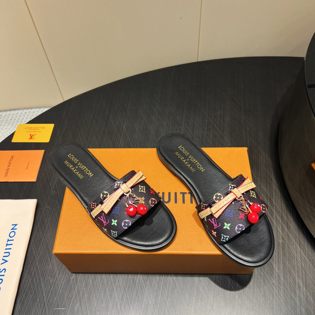LV SLIDE SANDALS LOGO PRINT 25S IN BLACK CALFSKIN WITH CHERRY BLOSSOM BUCKLE、mysite、Cacoeks